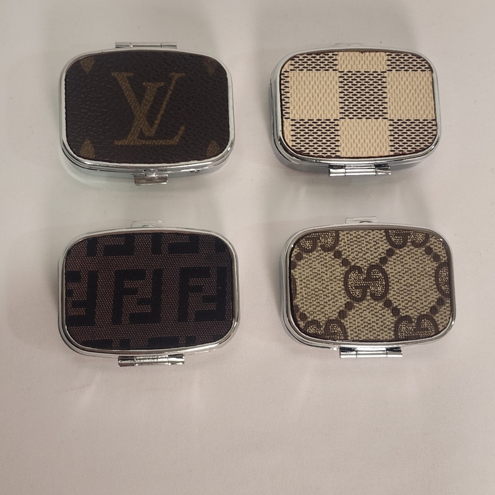 Gucci Monogram Canvas Silver Pill Box With Compact Mirror - Picture 5 of 5